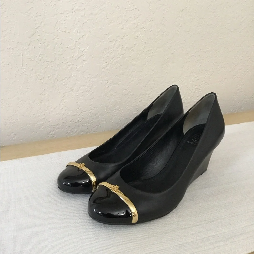 Tory Burch Pacey wedges Black Patent Leather Cap Toe Shoes For Woman Size 8M - Picture 1 of 13